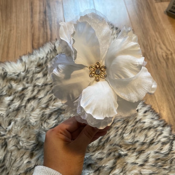 Iridescent Jeweled Flower Headband - Picture 7 of 8